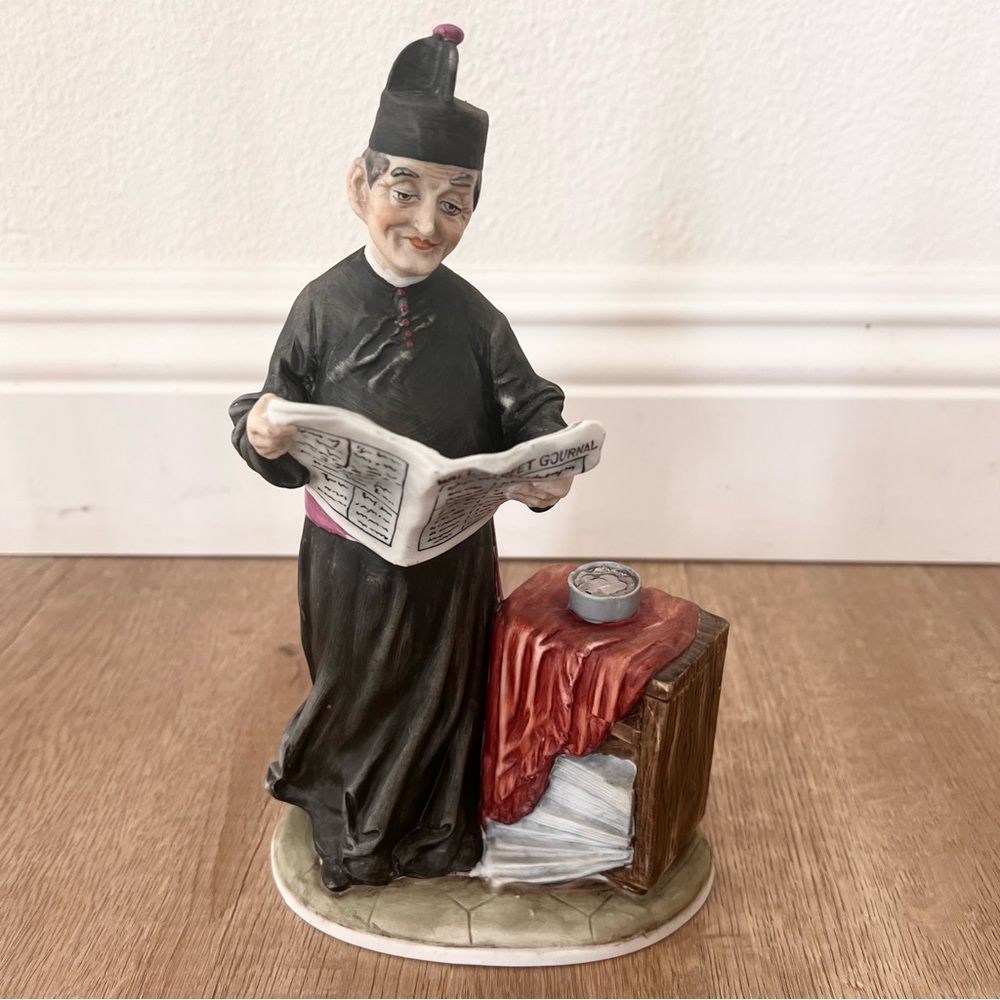 RARE Vintage Italian Capodimonte Pucci Porcelain Figurine The Padre’s Hobby 9” H